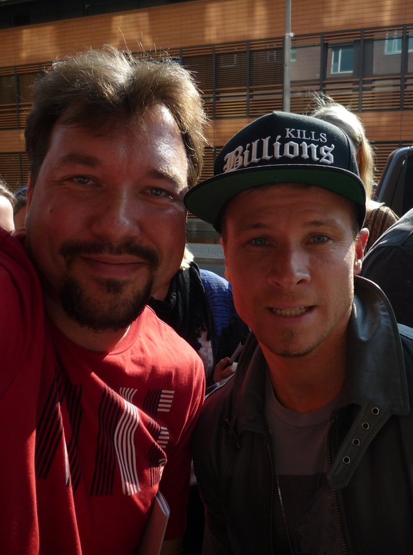 Brian Littrell Photo with RACC Autograph Collector RB-Autogramme Berlin Brian Littrell Photo with RACC Autograph Collector RB-Autogramme Berlin