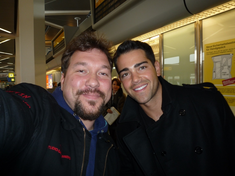 Jesse Metcalfe Photo with RACC Autograph Collector RB-Autogramme Berlin
