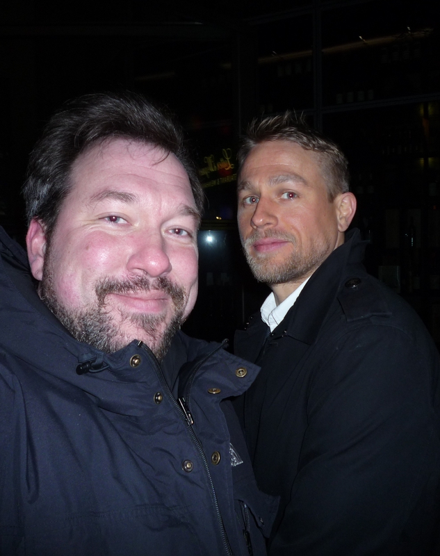 Charlie Hunnam Photo with RACC Autograph Collector RB-Autogramme Berlin