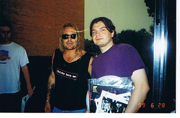 Vince Neil Photo with RACC Autograph Collector bpautographs Vince Neil Photo with RACC Autograph Collector bpautographs