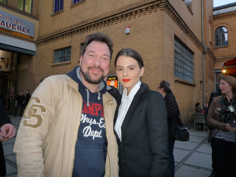 Ruby O. Fee Photo with RACC Autograph Collector RB-Autogramme Berlin Ruby O. Fee Photo with RACC Autograph Collector RB-Autogramme Berlin