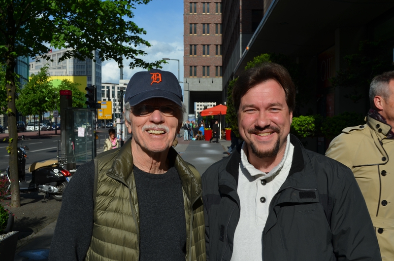 Tom Skerritt Photo with RACC Autograph Collector RB-Autogramme Berlin