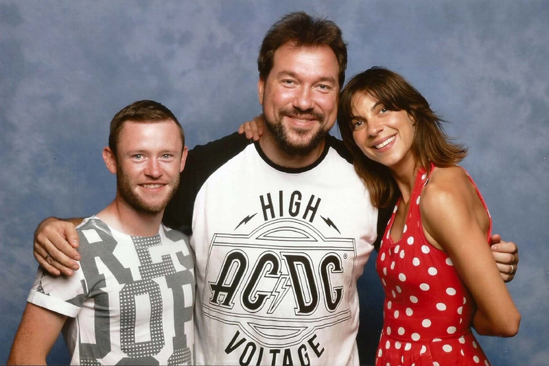 Devon Murray Natalia Tena Photo with RACC Autograph Collector RB-Autogramme Berlin Devon Murray Natalia Tena Photo with RACC Autograph Collector RB-Autogramme Berlin