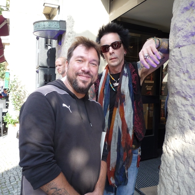 Earl Slick