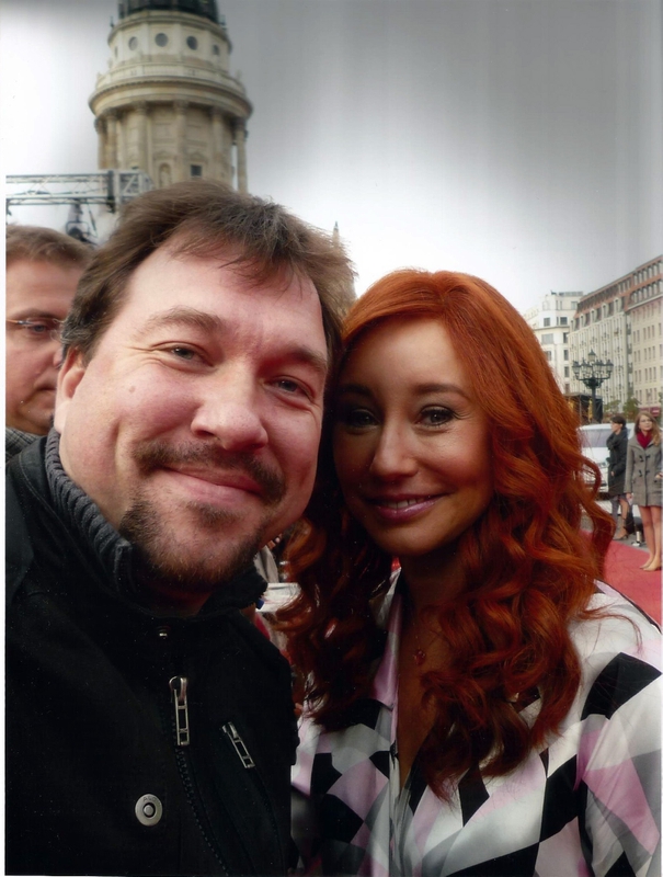 Tori Amos Photo with RACC Autograph Collector RB-Autogramme Berlin Tori Amos Photo with RACC Autograph Collector RB-Autogramme Berlin