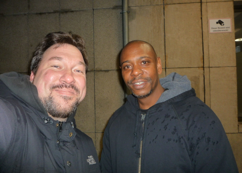 Dave Chappelle Photo with RACC Autograph Collector RB-Autogramme Berlin