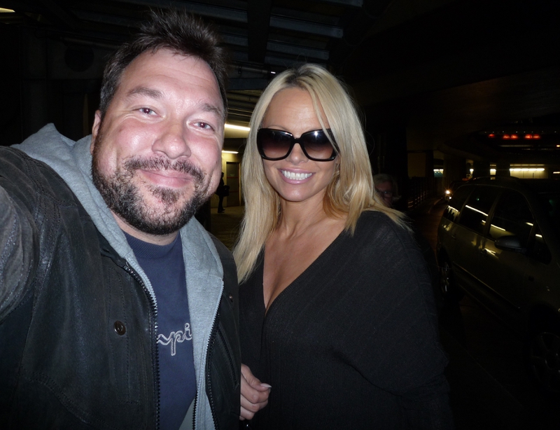 Pamela Anderson Photo with RACC Autograph Collector RB-Autogramme Berlin