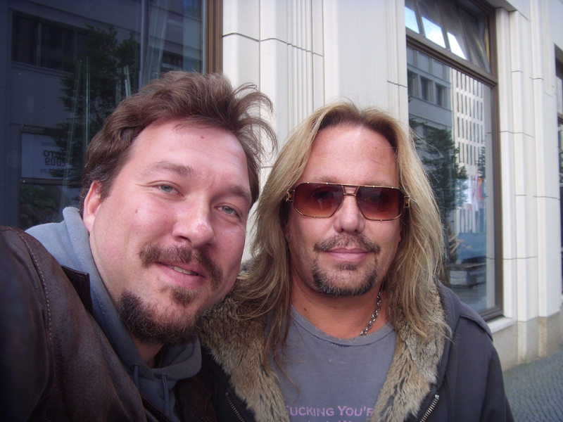 Vince Neil Photo with RACC Autograph Collector RB-Autogramme Berlin