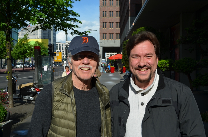 Tom Skerritt Photo with RACC Autograph Collector RB-Autogramme Berlin