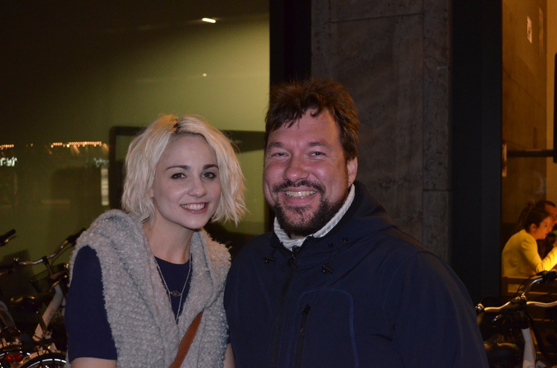 Tuppence Middleton Photo with RACC Autograph Collector RB-Autogramme Berlin