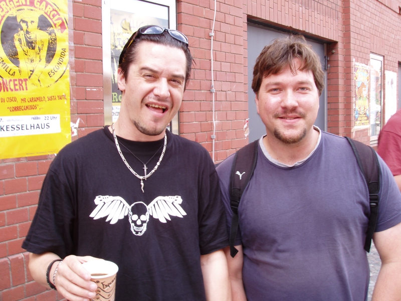 Mike Patton Photo with RACC Autograph Collector RB-Autogramme Berlin Mike Patton Photo with RACC Autograph Collector RB-Autogramme Berlin