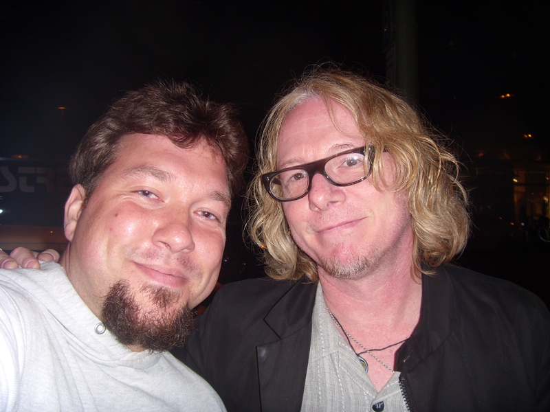 Mike Mills Photo with RACC Autograph Collector RB-Autogramme Berlin Mike Mills Photo with RACC Autograph Collector RB-Autogramme Berlin