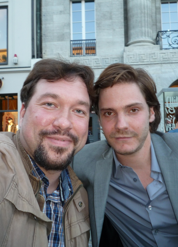 Daniel Bruhl Photo with RACC Autograph Collector RB-Autogramme Berlin