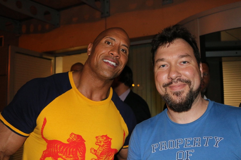 Dwayne Johnson Photo with RACC Autograph Collector RB-Autogramme Berlin