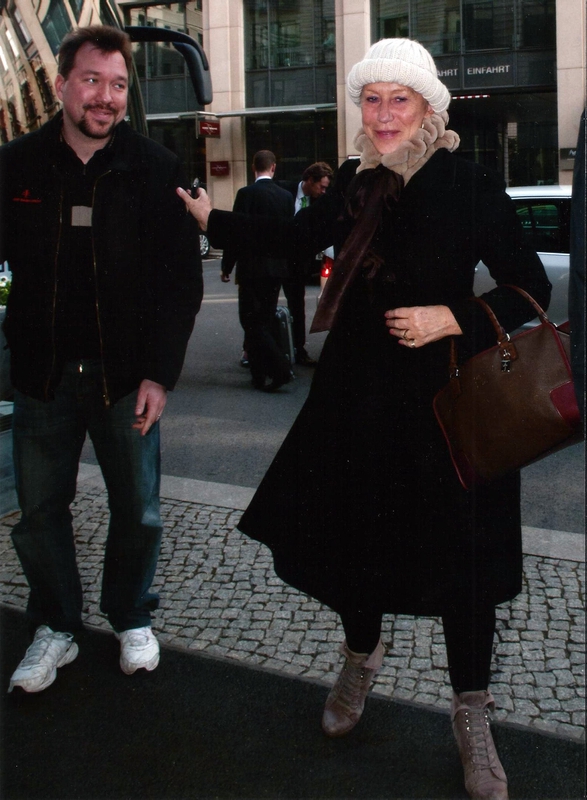 Helen Mirren Photo with RACC Autograph Collector RB-Autogramme Berlin