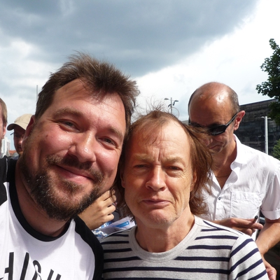 Angus Young Angus Young