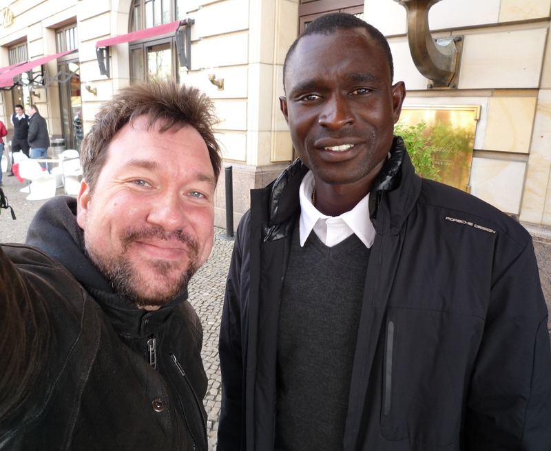 David Rudisha Photo with RACC Autograph Collector RB-Autogramme Berlin