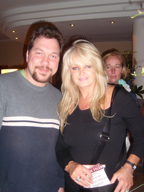 Bonnie Tyler Photo with RACC Autograph Collector RB-Autogramme Berlin