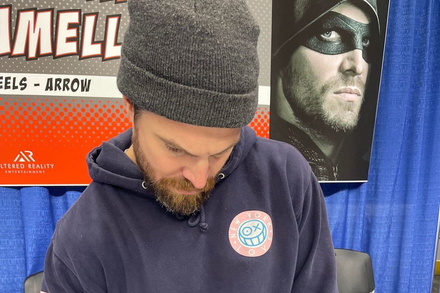 Stephen Amell