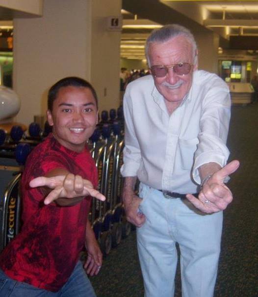 Stan Lee Photo with RACC Autograph Collector Blue Line Signatures