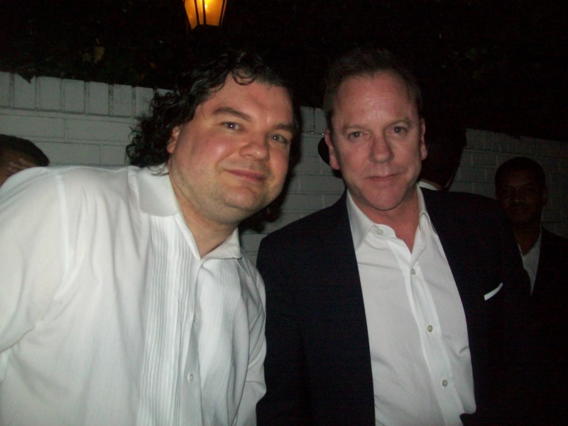 Kiefer Sutherland Photo with RACC Autograph Collector bpautographs