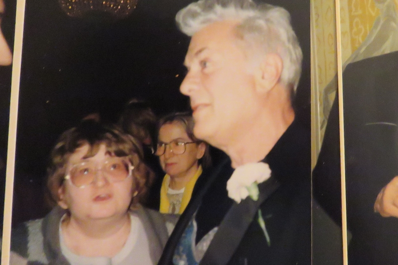 Tony Curtis Photo with RACC Autograph Collector Sharon Howe