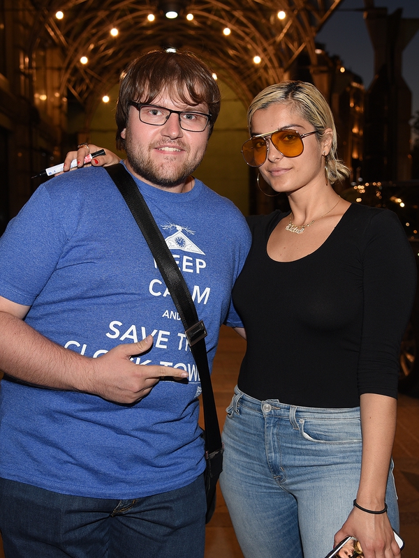 Bebe Rexha Photo with RACC Autograph Collector Ilya Zeta