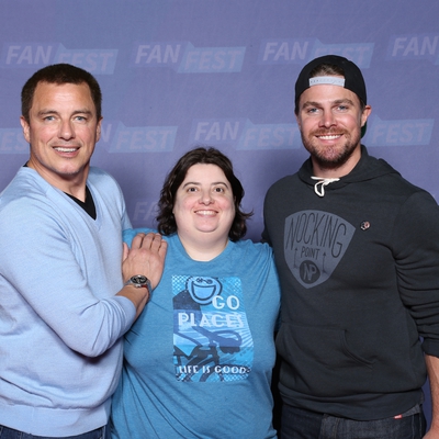 Stephen Amell Autograph Profile
