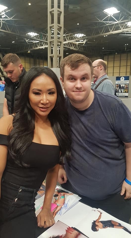Gail Kim Photo with RACC Autograph Collector Red Dragon Autographs