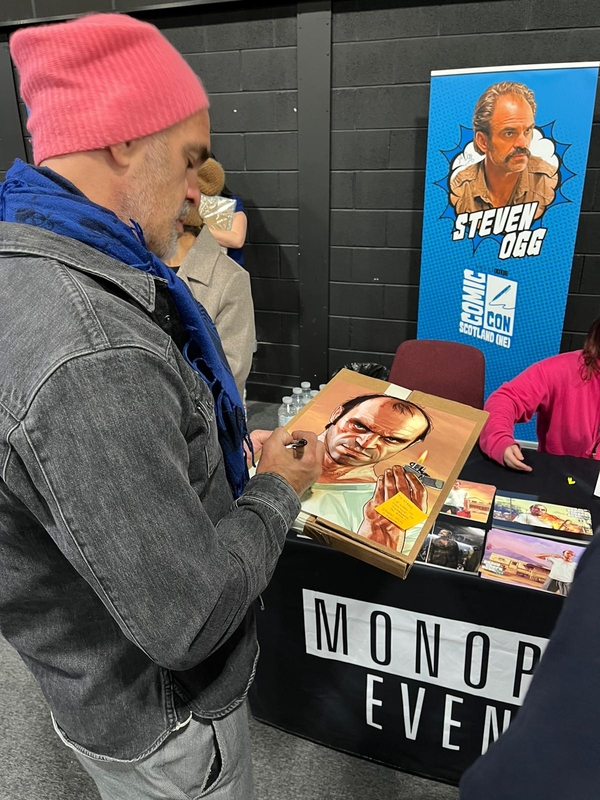 Steven Ogg Signing Autograph for RACC Autograph Collector Abz Autographs