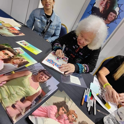 Jamie Donnelly Autograph Profile by RACC - Jamie Donnelly Autographs