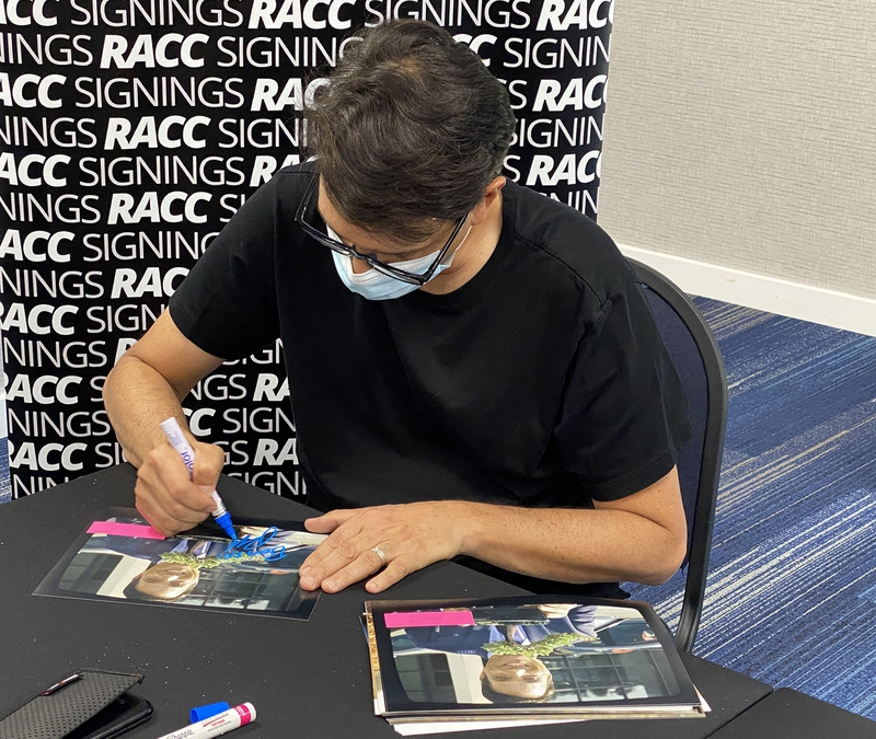 Ralph Macchio Signing Autographs for RACC Autograph Collector Framing History Ralph Macchio Signing Autograph for RACC Autograph Collector Framing History
