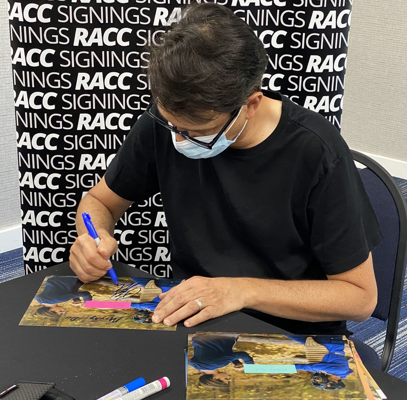 Ralph Macchio Signing Autographs for RACC Autograph Collector Framing History Ralph Macchio Signing Autograph for RACC Autograph Collector Framing History