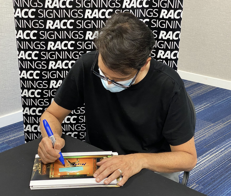 Ralph Macchio Signing Autographs for RACC Autograph Collector Framing History Ralph Macchio Signing Autograph for RACC Autograph Collector Framing History