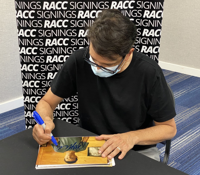Ralph Macchio Signing Autographs for RACC Autograph Collector Framing History Ralph Macchio Signing Autograph for RACC Autograph Collector Framing History
