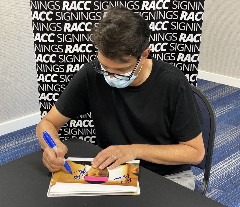 Ralph Macchio Signing Autographs for RACC Autograph Collector Framing History Ralph Macchio Signing Autograph for RACC Autograph Collector Framing History