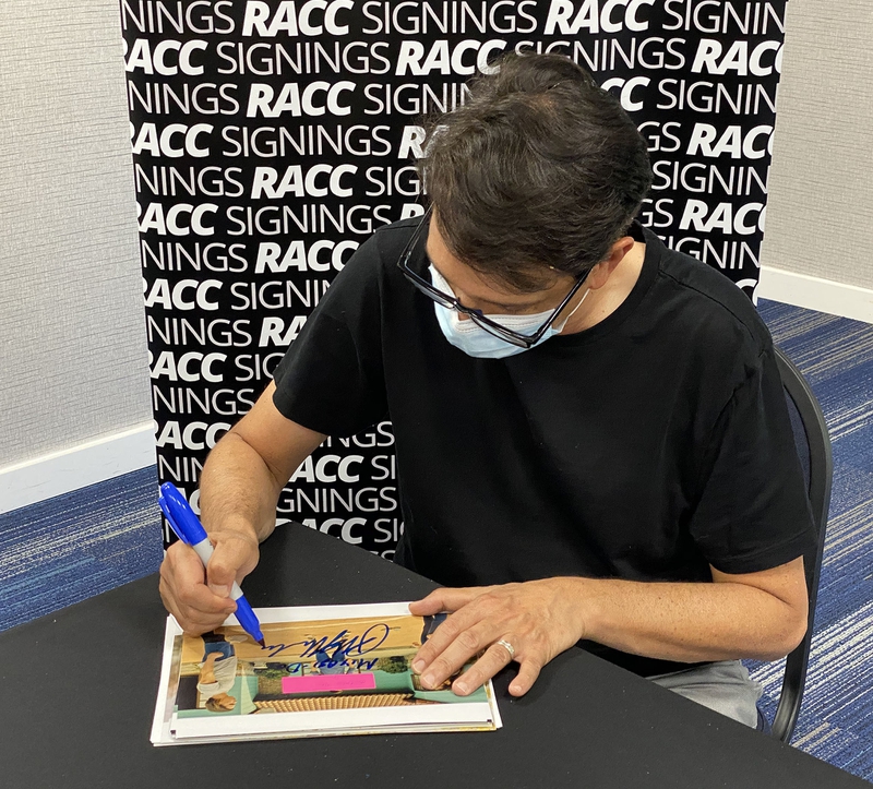 Ralph Macchio Signing Autographs for RACC Autograph Collector Framing History Ralph Macchio Signing Autograph for RACC Autograph Collector Framing History