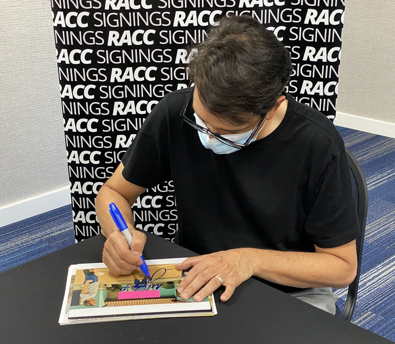 Ralph Macchio Signing Autographs for RACC Autograph Collector Framing History Ralph Macchio Signing Autograph for RACC Autograph Collector Framing History