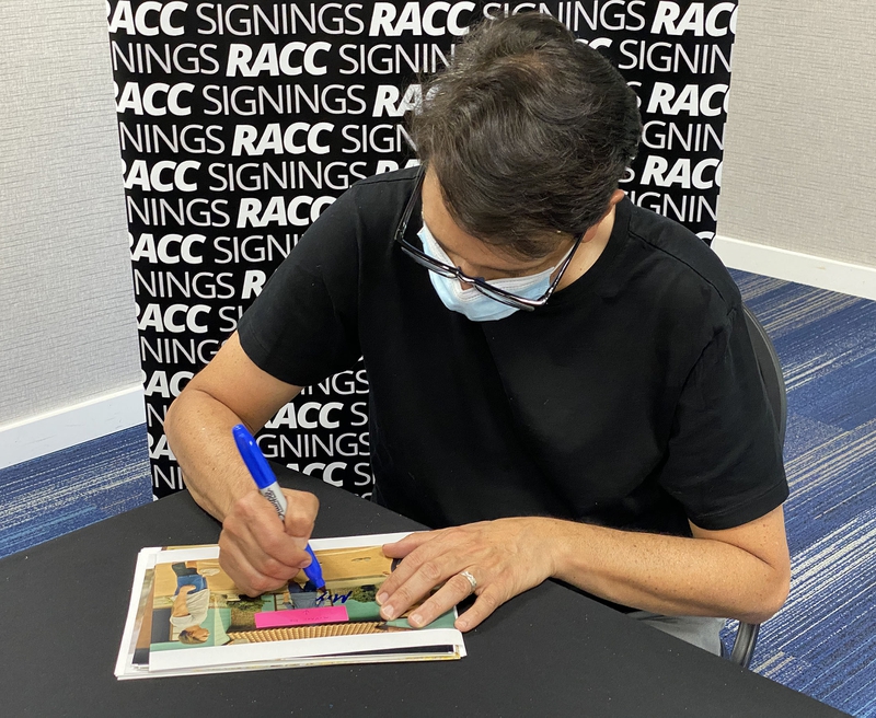 Ralph Macchio Signing Autographs for RACC Autograph Collector Framing History Ralph Macchio Signing Autograph for RACC Autograph Collector Framing History