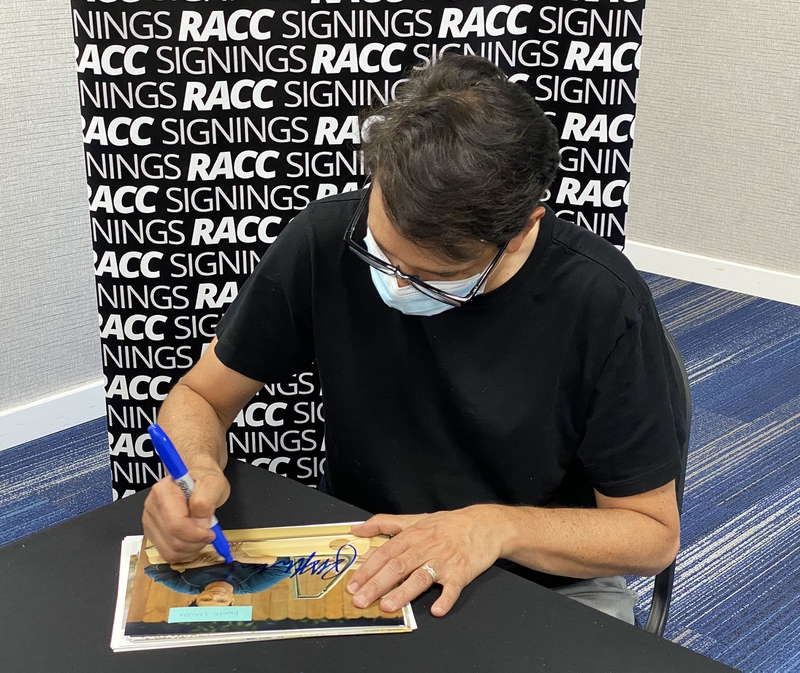 Ralph Macchio Signing Autographs for RACC Autograph Collector Framing History Ralph Macchio Signing Autograph for RACC Autograph Collector Framing History