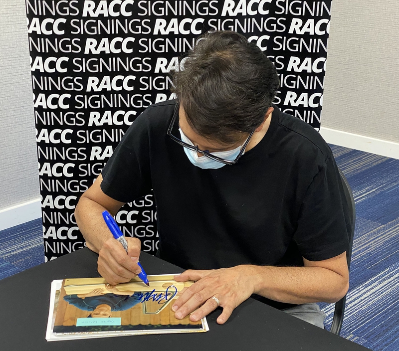 Ralph Macchio Signing Autographs for RACC Autograph Collector Framing History Ralph Macchio Signing Autograph for RACC Autograph Collector Framing History