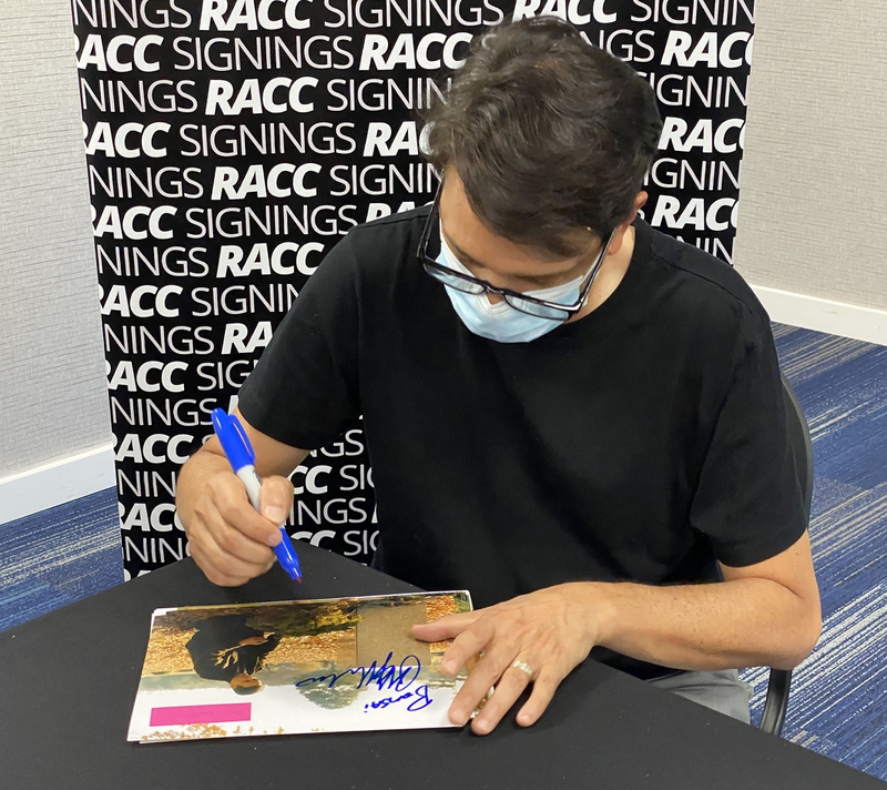 Ralph Macchio Signing Autographs for RACC Autograph Collector Framing History Ralph Macchio Signing Autograph for RACC Autograph Collector Framing History