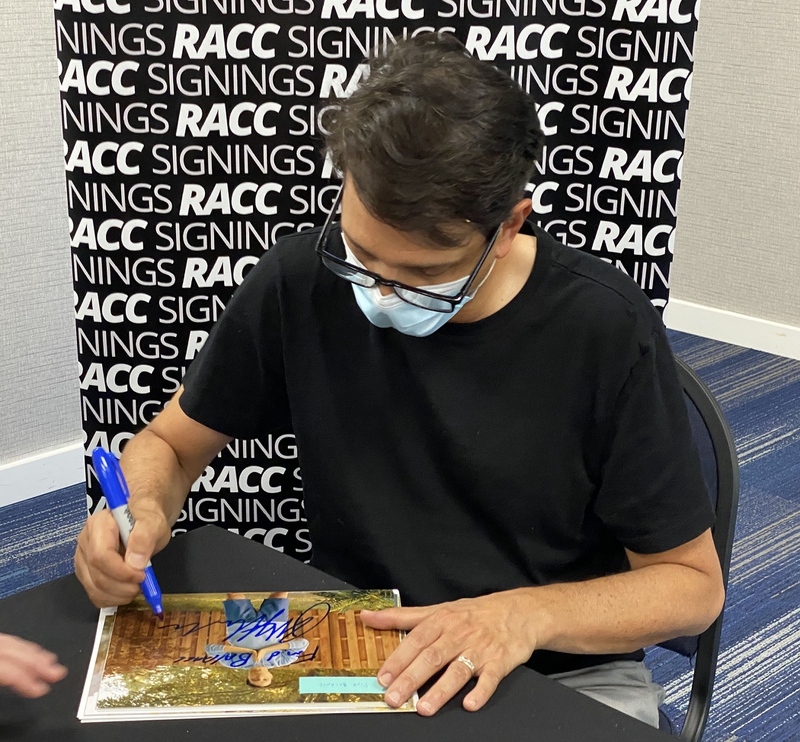 Ralph Macchio Signing Autographs for RACC Autograph Collector Framing History Ralph Macchio Signing Autograph for RACC Autograph Collector Framing History