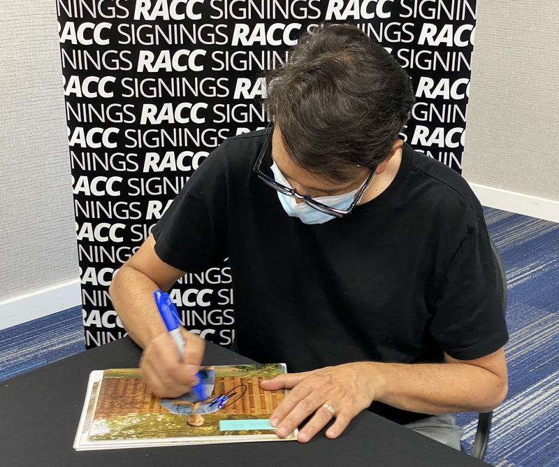 Ralph Macchio Signing Autographs for RACC Autograph Collector Framing History Ralph Macchio Signing Autograph for RACC Autograph Collector Framing History