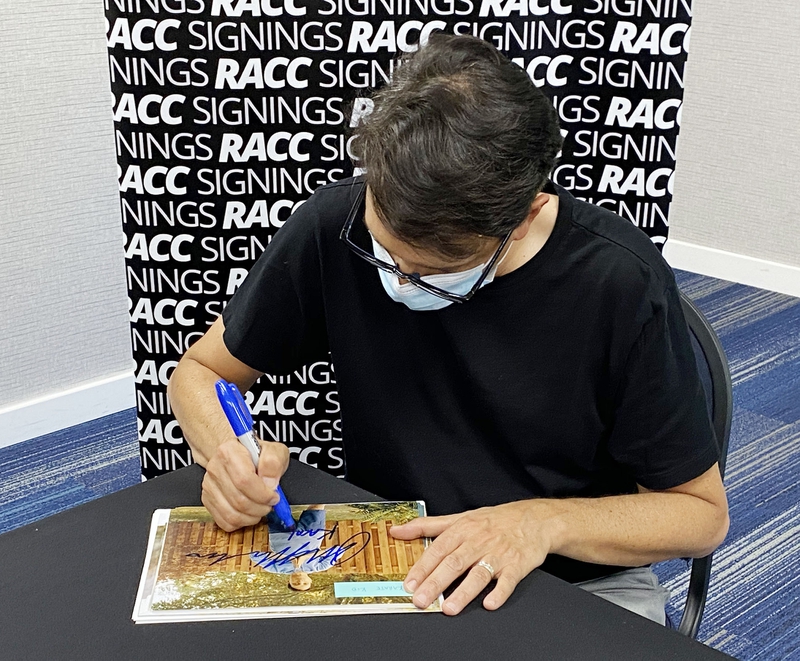 Ralph Macchio Signing Autographs for RACC Autograph Collector Framing History Ralph Macchio Signing Autograph for RACC Autograph Collector Framing History