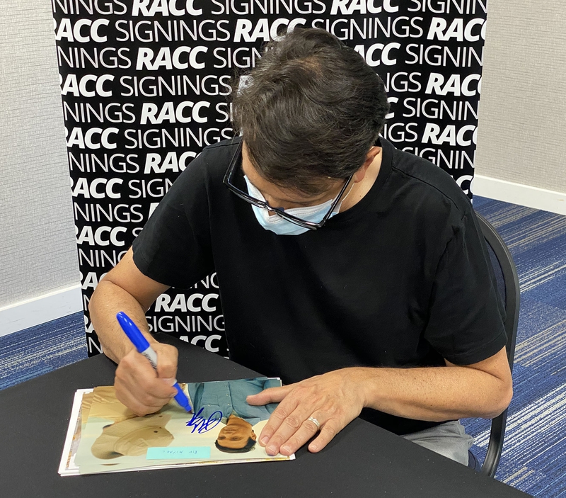 Ralph Macchio Signing Autographs for RACC Autograph Collector Framing History Ralph Macchio Signing Autograph for RACC Autograph Collector Framing History