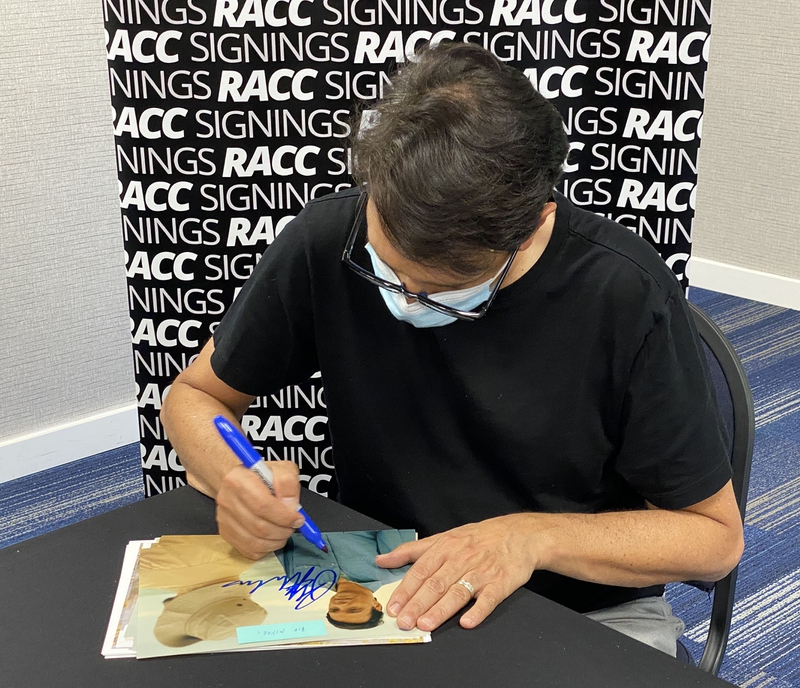Ralph Macchio Signing Autographs for RACC Autograph Collector Framing History Ralph Macchio Signing Autograph for RACC Autograph Collector Framing History