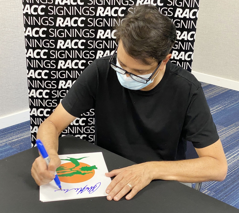 Ralph Macchio Signing Autographs for RACC Autograph Collector Framing History Ralph Macchio Signing Autograph for RACC Autograph Collector Framing History
