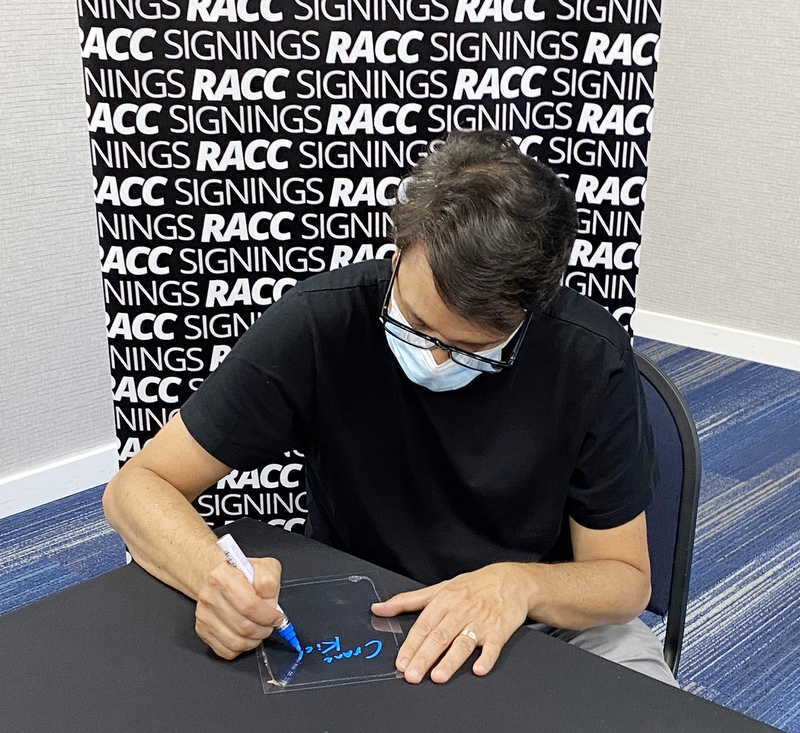 Ralph Macchio Signing Autographs for RACC Autograph Collector Framing History Ralph Macchio Signing Autograph for RACC Autograph Collector Framing History