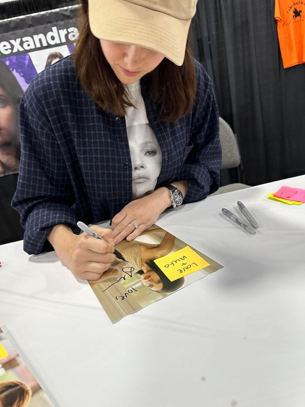 Alexandra Daddario Signing Autograph for RACC Autograph Collector The Autograph Den